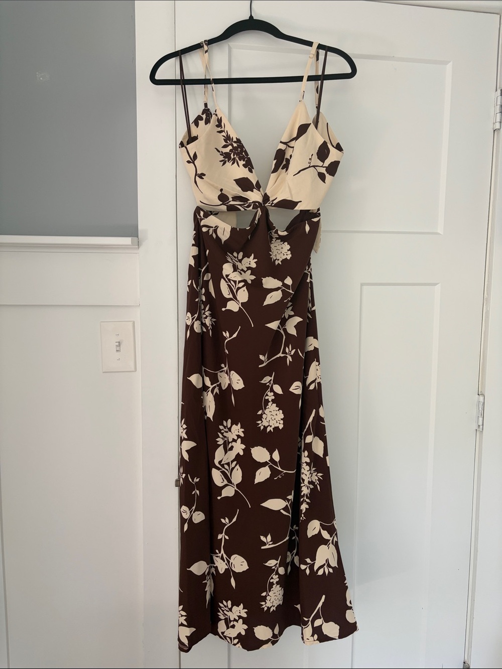 Abercrombie Tie Back Cutout Maxi Dress